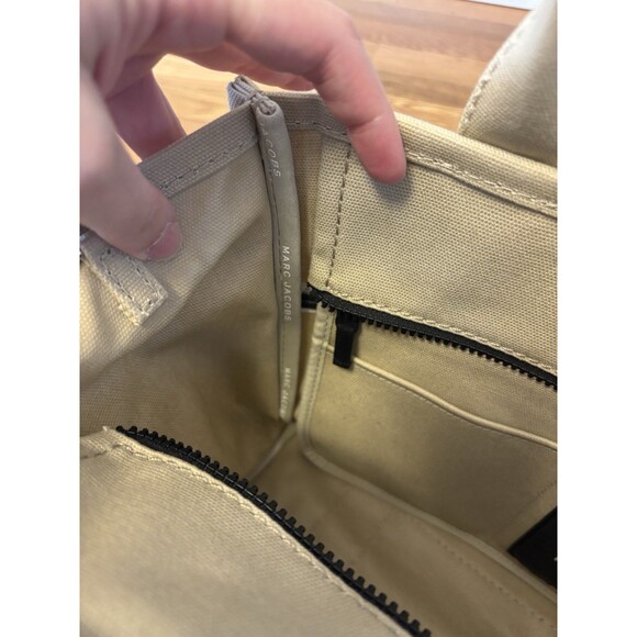 Marc Jacobs The Canvas Medium Tote Bag Beige White Logo Crossbody Strap - Picture 10 of 12